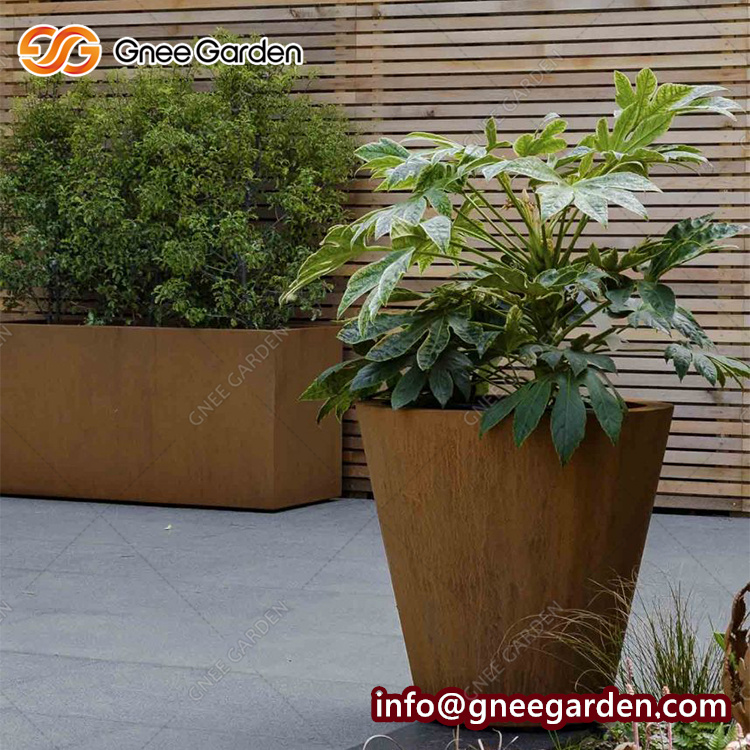 Tapered Corten Steel Rusty Metal Simple Garden Decoration Planter
