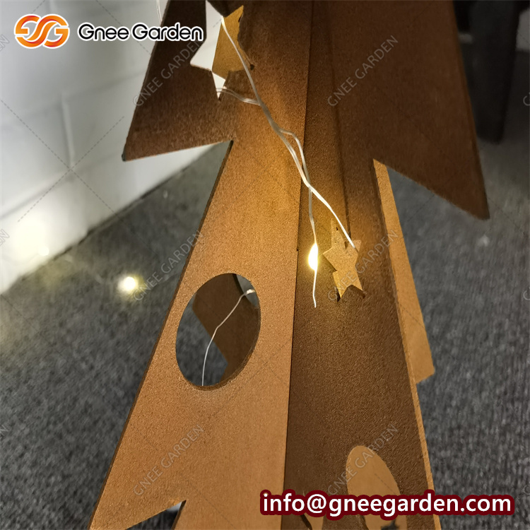 Metal Christmas Tree Yard Ornament Stakes Outdoor Steel Garden Rust Laser Cutting Metal Tree Statues