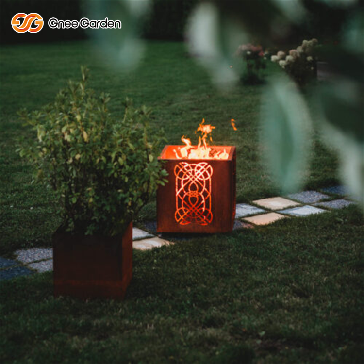 Metal Garden Fire Pit