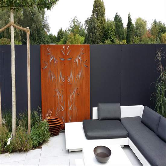 Sleek Privacy Fence Corten Screen